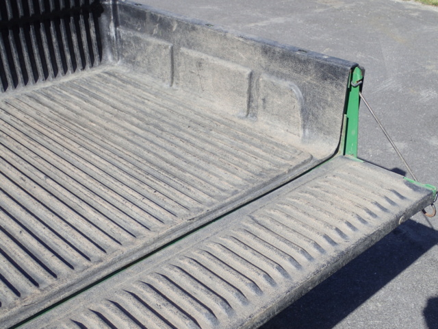 861848-45 John Deere Gator 4x2 2004