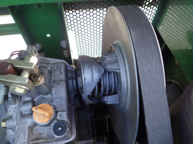 861848-53 John Deere Gator 4x2 2004