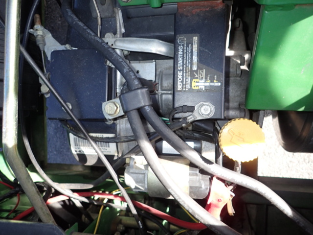 861848-54 John Deere Gator 4x2 2004