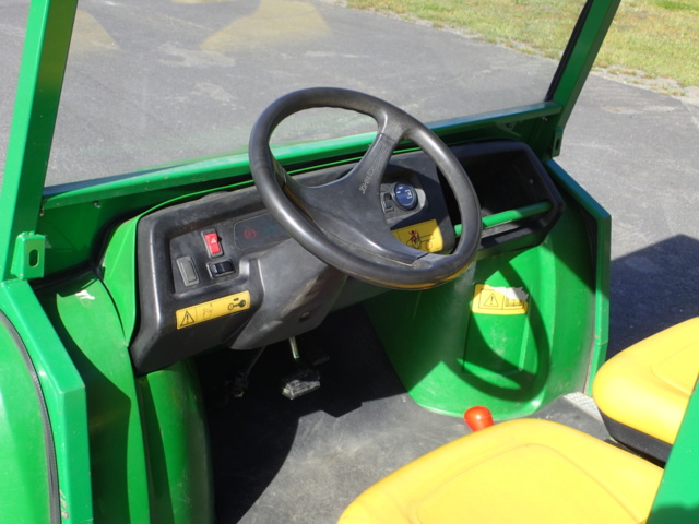 861848-61 John Deere Gator 4x2 2004