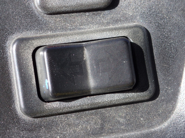 861848-69 John Deere Gator 4x2 2004