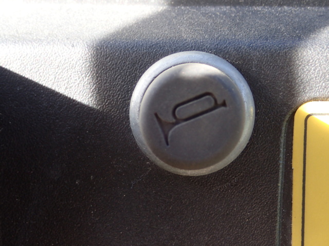 861848-71 John Deere Gator 4x2 2004