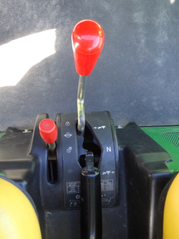 861848-75 John Deere Gator 4x2 2004