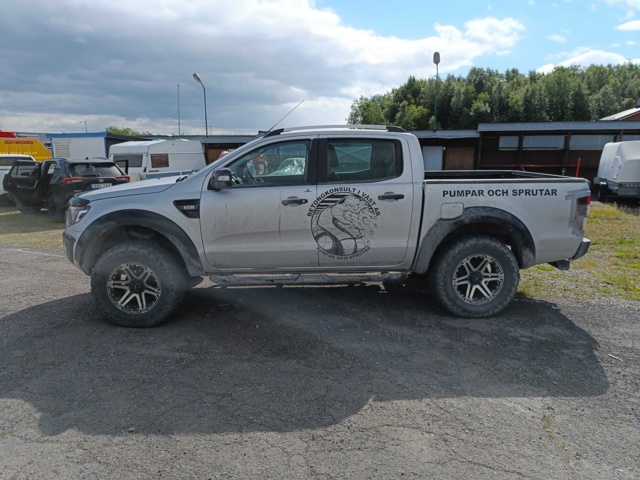 889309-6 Ford Ranger Double Cab 3.2 TDCi 4x4 -2014
