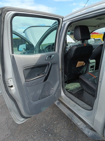 889309-76 Ford Ranger Double Cab 3.2 TDCi 4x4 -2014