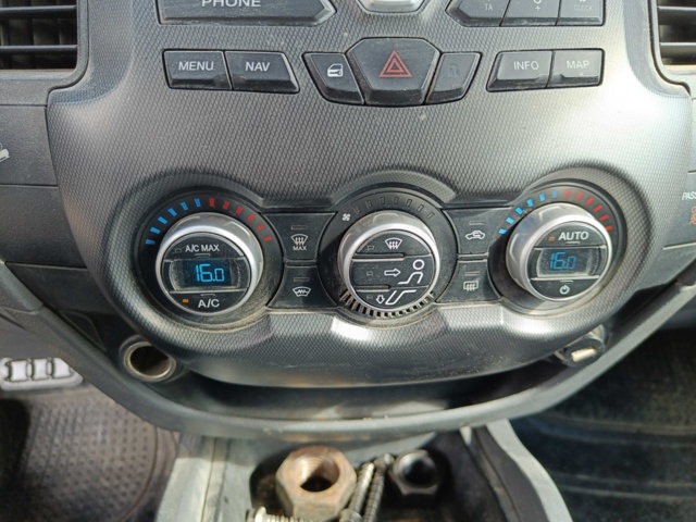 889309-89 Ford Ranger Double Cab 3.2 TDCi 4x4 -2014