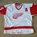 930351-4 Niklas Lidström's signed ALL-star jersey from 1999