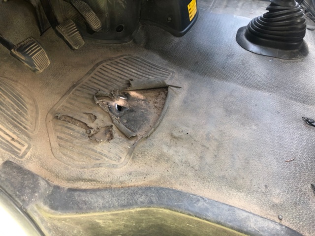 930355-21 Toyota HiAce 2.5 4WD -2011