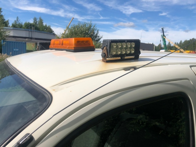 930355-36 Toyota HiAce 2.5 4WD -2011