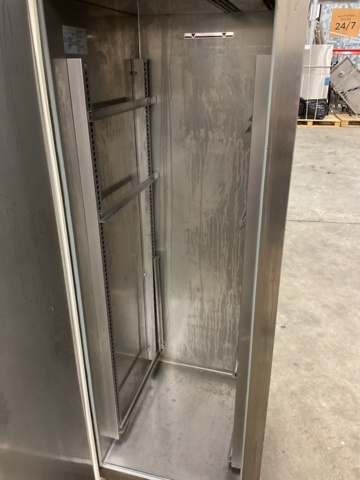 886834-5 Refrigerator Porkka
