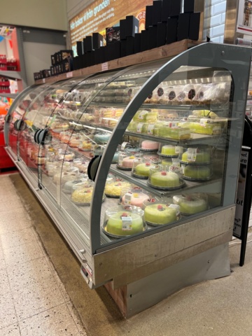 930524-3 Bakery display