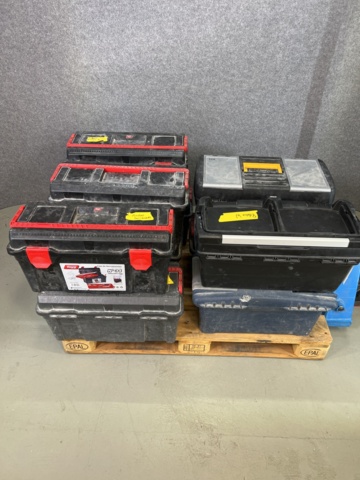 Tool boxes with various contents, 10 pieces - PS Auction - We value the ...