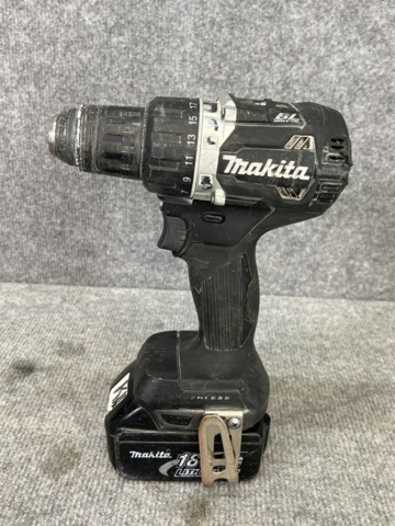 922737-6 Tool kit with various Makita tools