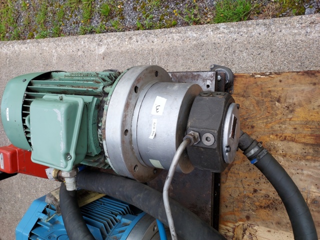 887531-3 2st Högtryckspumpar för hydraulik (pump 3-4)