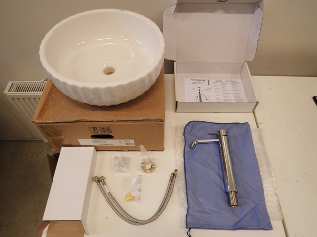 861850-1 Washbasin with mixer Svedbergs