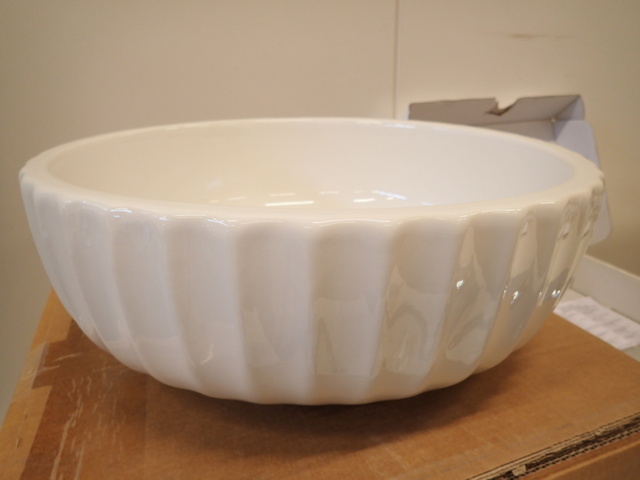 861850-2 Washbasin with mixer Svedbergs