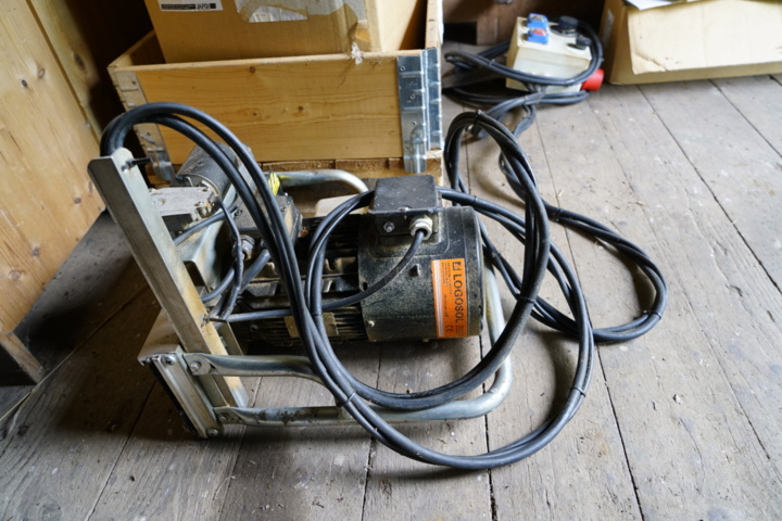 927486-14 Sågverk Logosol med tillbehör