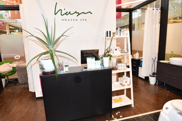 932787-39 Complete beauty salon