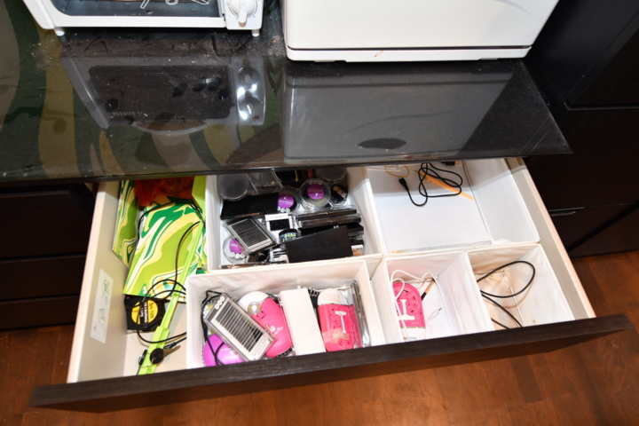 932787-50 Complete beauty salon