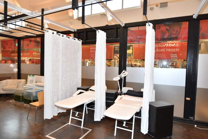 932787-61 Complete beauty salon