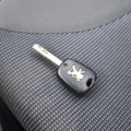 932846-15 Peugeot 107 5-door 1.0 - 2007
