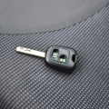 932846-16 Peugeot 107 5-door 1.0 - 2007