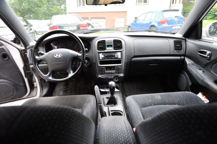 932847-17 Hyundai Sonata 2.0 - 2004