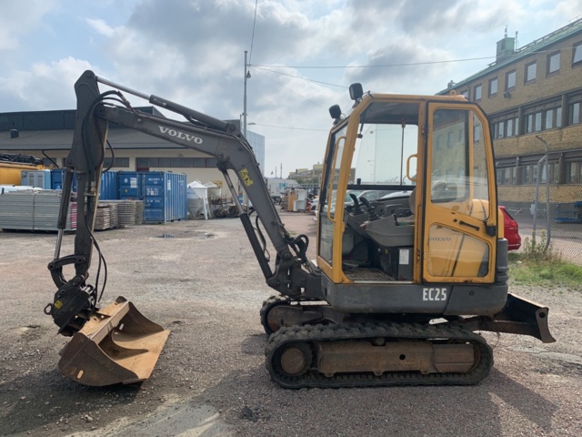 931562-6 Crawler excavator Volvo EC25 -2006 (6541 h)