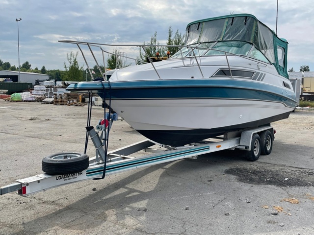 906886-1 Motorboat Chaparral 240 Signature, 1994