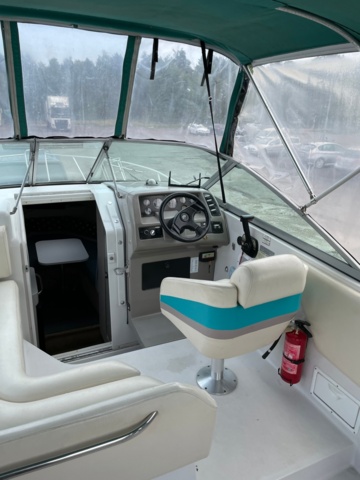 906886-12 Motorboat Chaparral 240 Signature, 1994