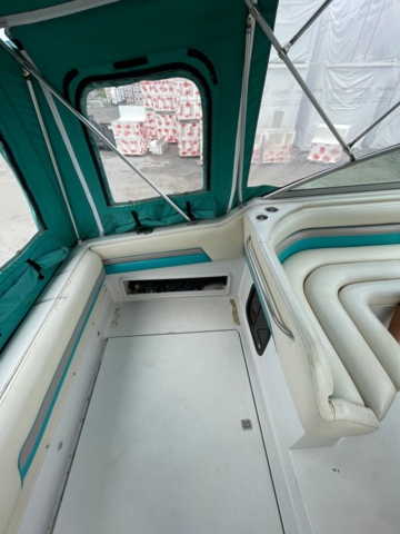 906886-16 Motorboat Chaparral 240 Signature, 1994