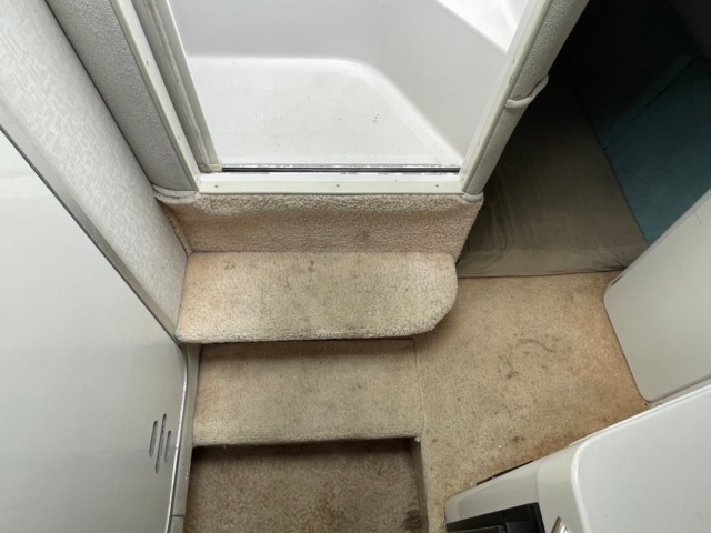 906886-25 Motorboat Chaparral 240 Signature, 1994