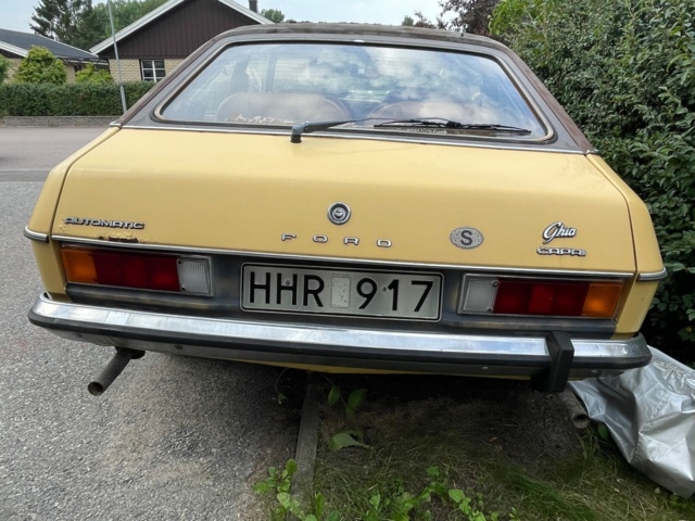 906888-5 Ford Capri 2.3 V6 Ghia Automatic, 108hp, 1975 (complete repair item, only 5,304 miles)