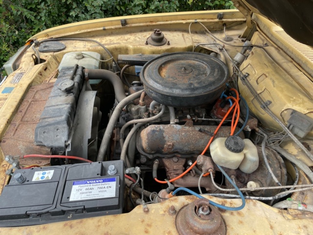906888-23 Ford Capri 2.3 V6 Ghia Automatic, 108hp, 1975 (complete repair item, only 5,304 miles)