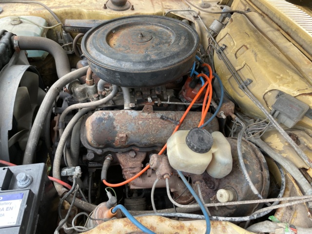 906888-24 Ford Capri 2.3 V6 Ghia Automatic, 108hp, 1975 (complete repair item, only 5,304 miles)