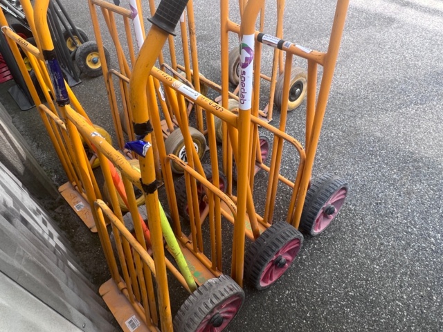 869279-5 Magazine carts, 7 pcs