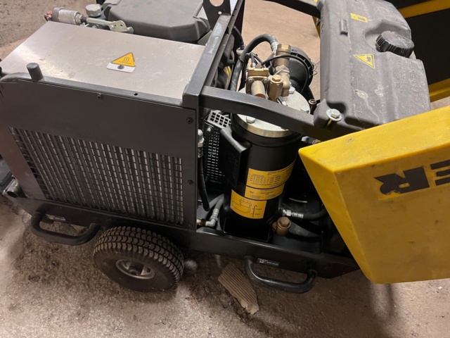 869286-15 Compressor Kaeser M17A Mobilair