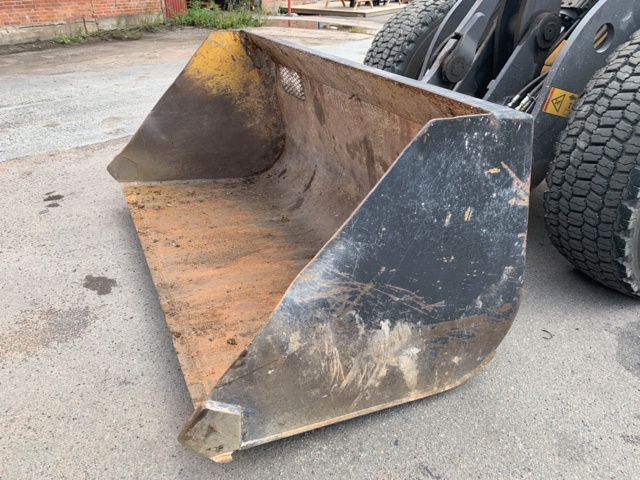 931575-10 Wheel loader Volvo L60F (12092 h) -2007