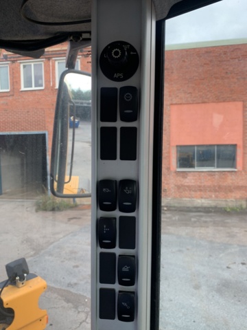 931575-26 Wheel loader Volvo L60F (12092 h) -2007