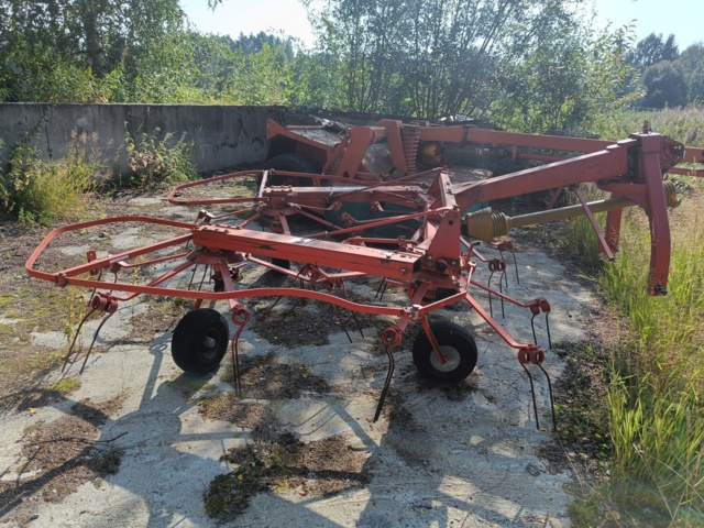 887536-1 Hay tedder Fella TH 520