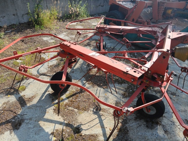 887536-2 Hay tedder Fella TH 520