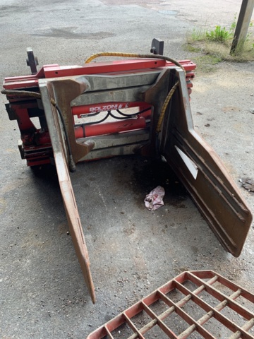 931590-2 Beam clamp Bolzoni Auramo B-400PFE -2018