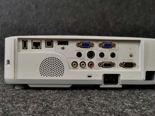 925623-4 Projector NEC NP-M300W