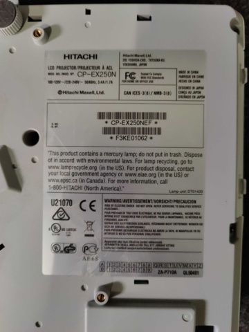 925624-4 Projector Hitachi CP-EX250N