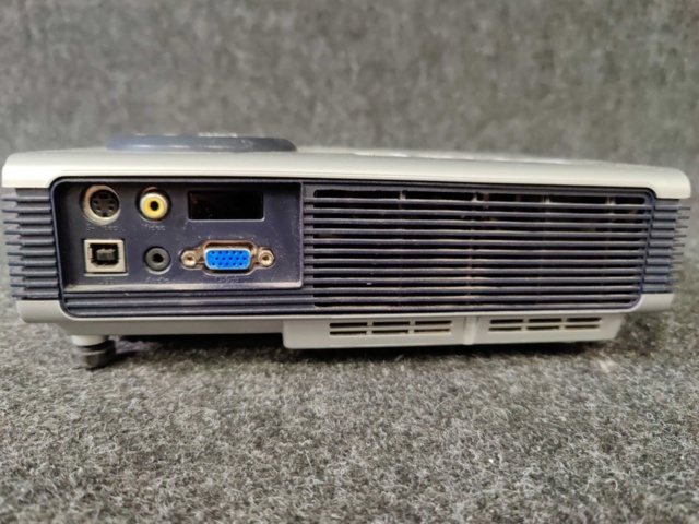 925636-3 Projector Benq PB2140