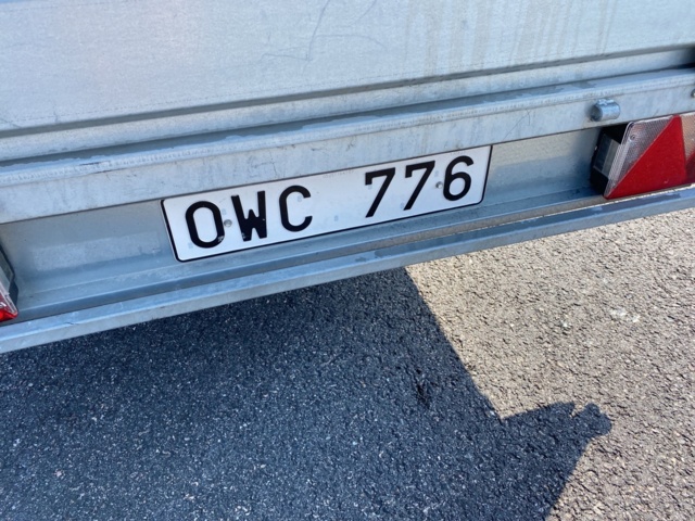 922349-7 Släpkärra Thule med kåpa