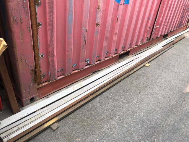 933492-1 Parti med material