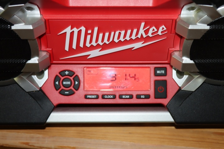 788436-2 Work radio Milwaukee C12 - 28DCR