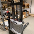 931654-1 Pallet stacker Silverstone ES10-10ES