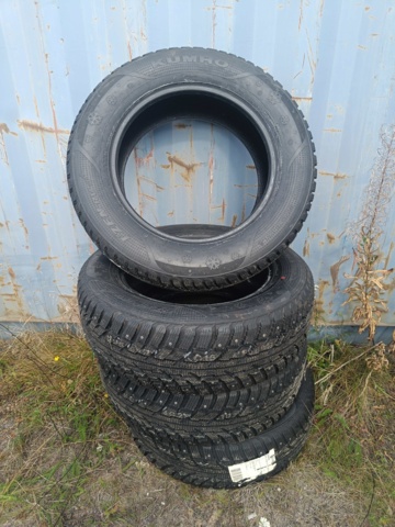 889317-1 New winter tires Kumho I´zen RV 255/65 R17